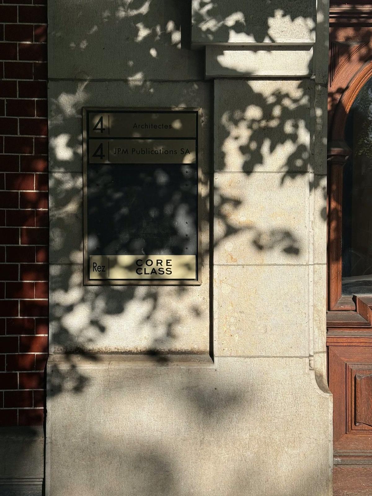 Plaque d'entrée Core Class